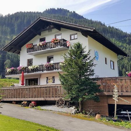 Gaestehaus Schmitt Lähn Buitenkant foto