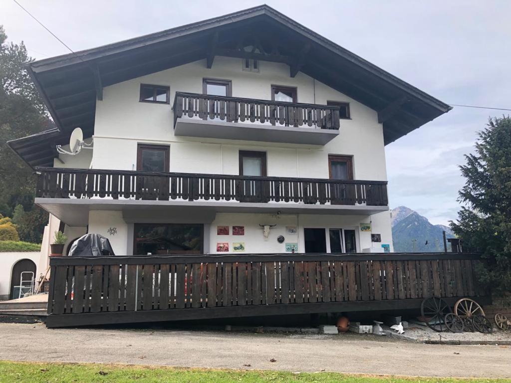 Gaestehaus Schmitt Lähn Buitenkant foto