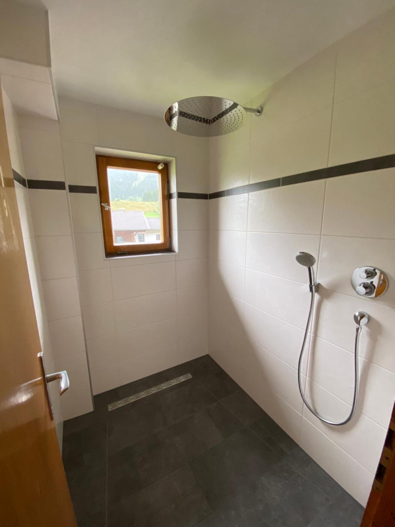 Gaestehaus Schmitt Lähn Buitenkant foto