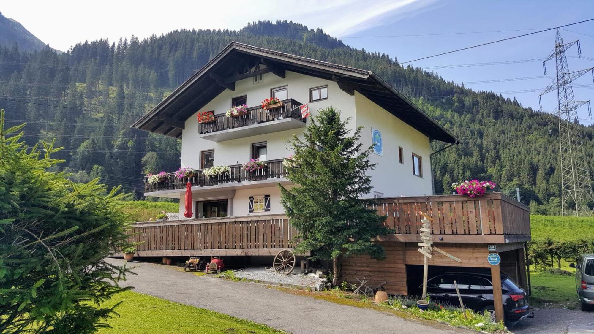 Gaestehaus Schmitt Lähn Buitenkant foto